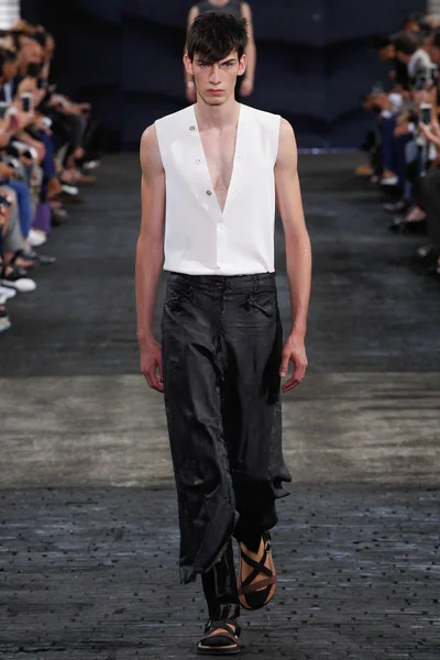 Look 5